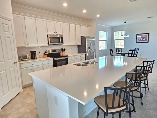 Luxury Condo in Venice - Your Ideal Retreat